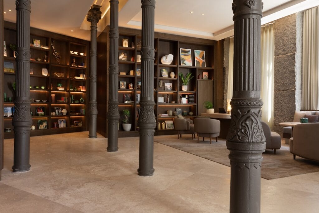 Concierge JW Marriott Madrid